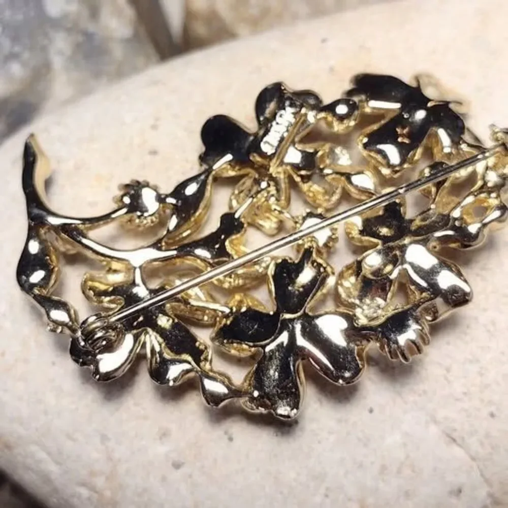 Lisner Dogwood Pearl Flower Gold tone Brooch Pin Vintage
